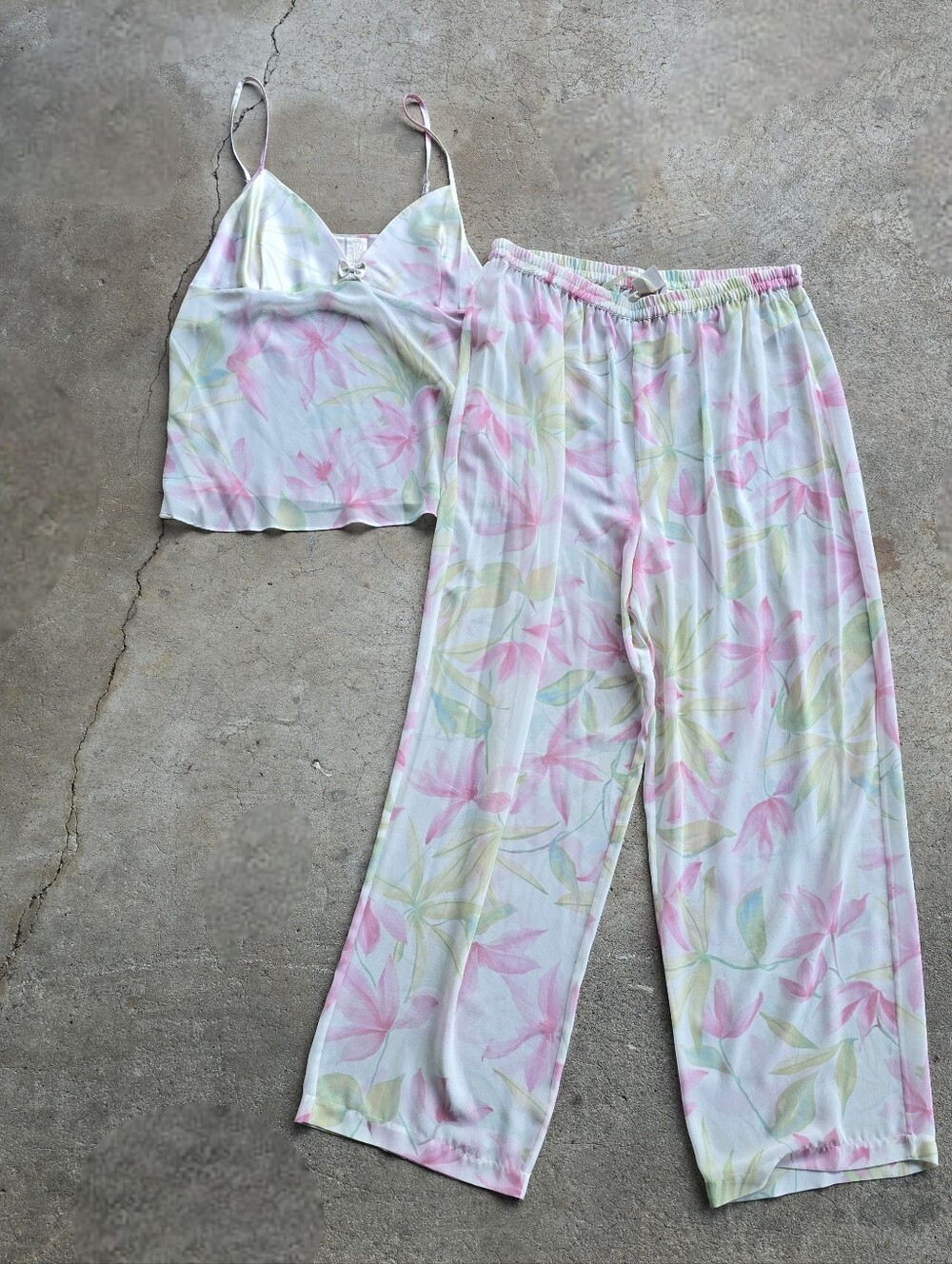 Vintage Sophia by Delicates 90s Floral Satin Mob Wife Pajamas Deadstock L